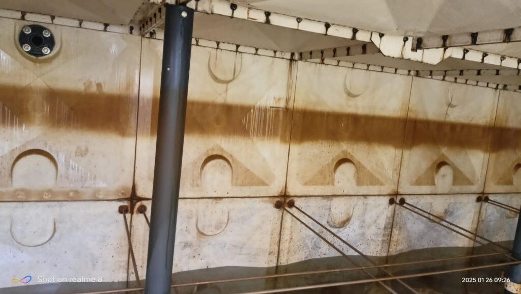 Water tank Cleaning service {facility}7