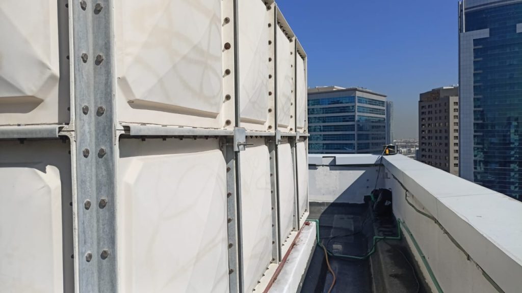 Water tank cleaning for cafeteria