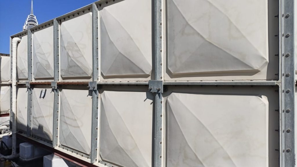 Water tank Cleaning service {facility}4